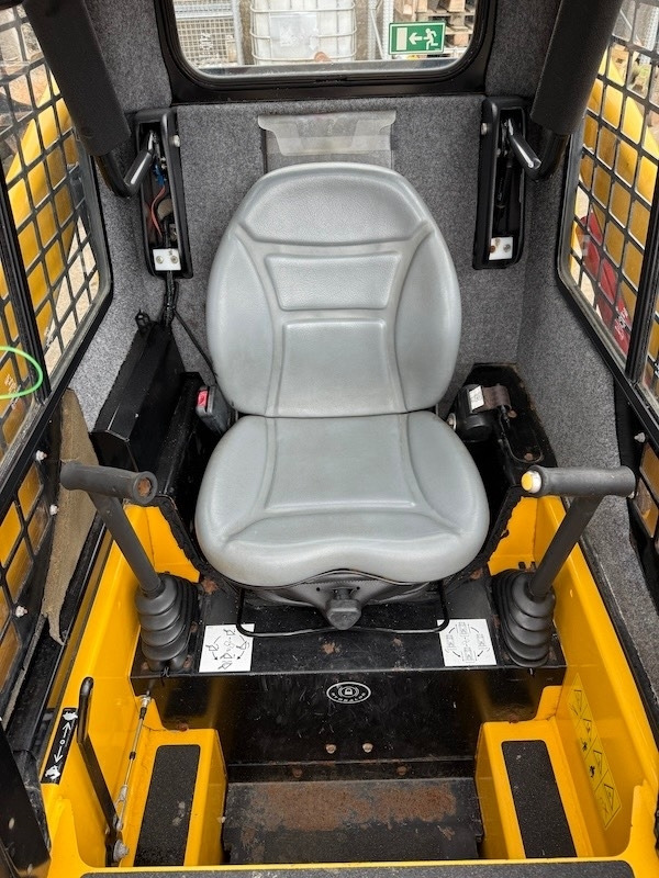 Cargadora de cadenas Gehl RT 105: foto 9 Cargadora de cadenas Gehl RT 105: foto 9