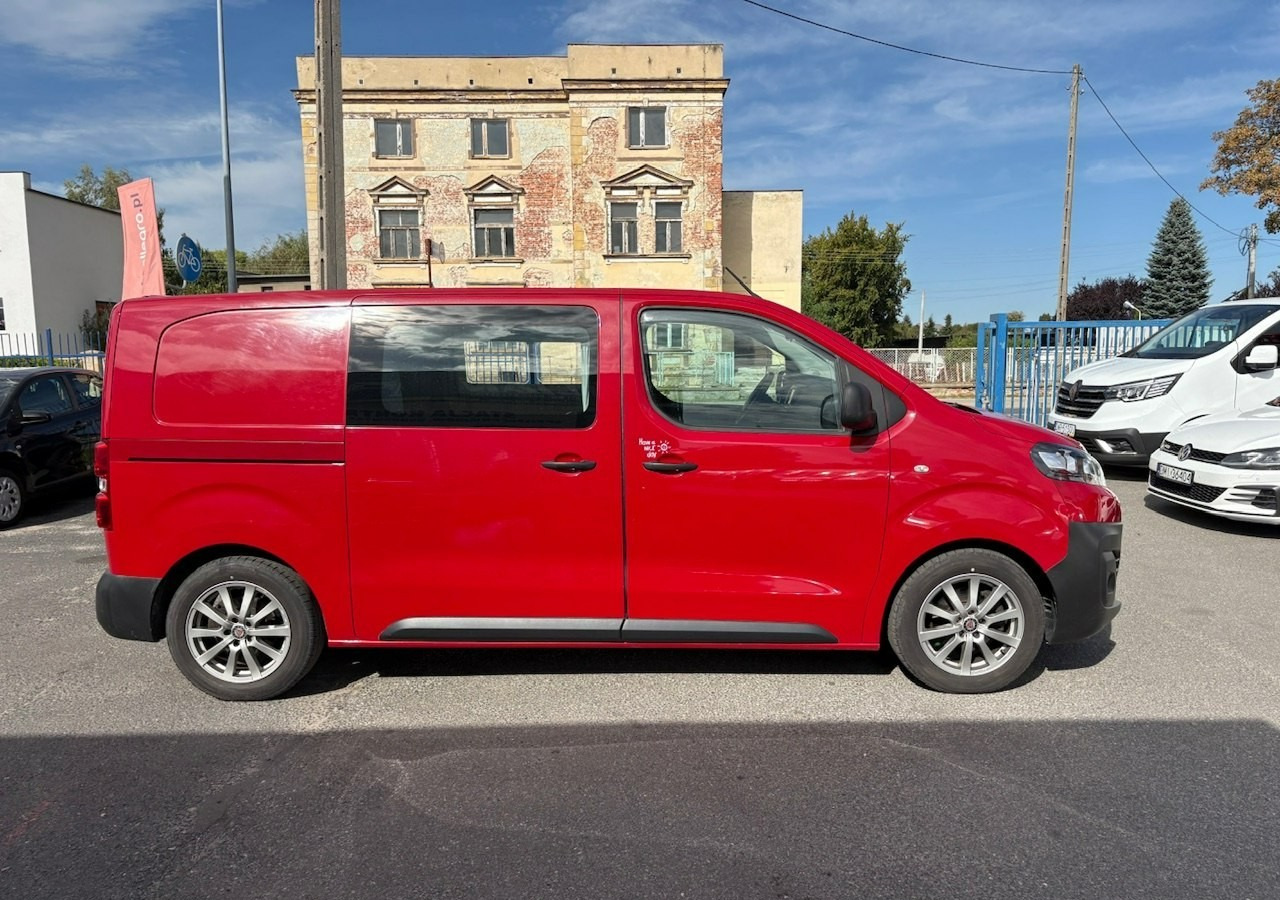 Citroen Jumpy II Jumpy 1.6HDI 115KM Klima A La Kamper 3 osobowy 2016 - Coche: foto 2 Citroen Jumpy II Jumpy 1.6HDI 115KM Klima A La Kamper 3 osobowy 2016 - Coche: foto 2