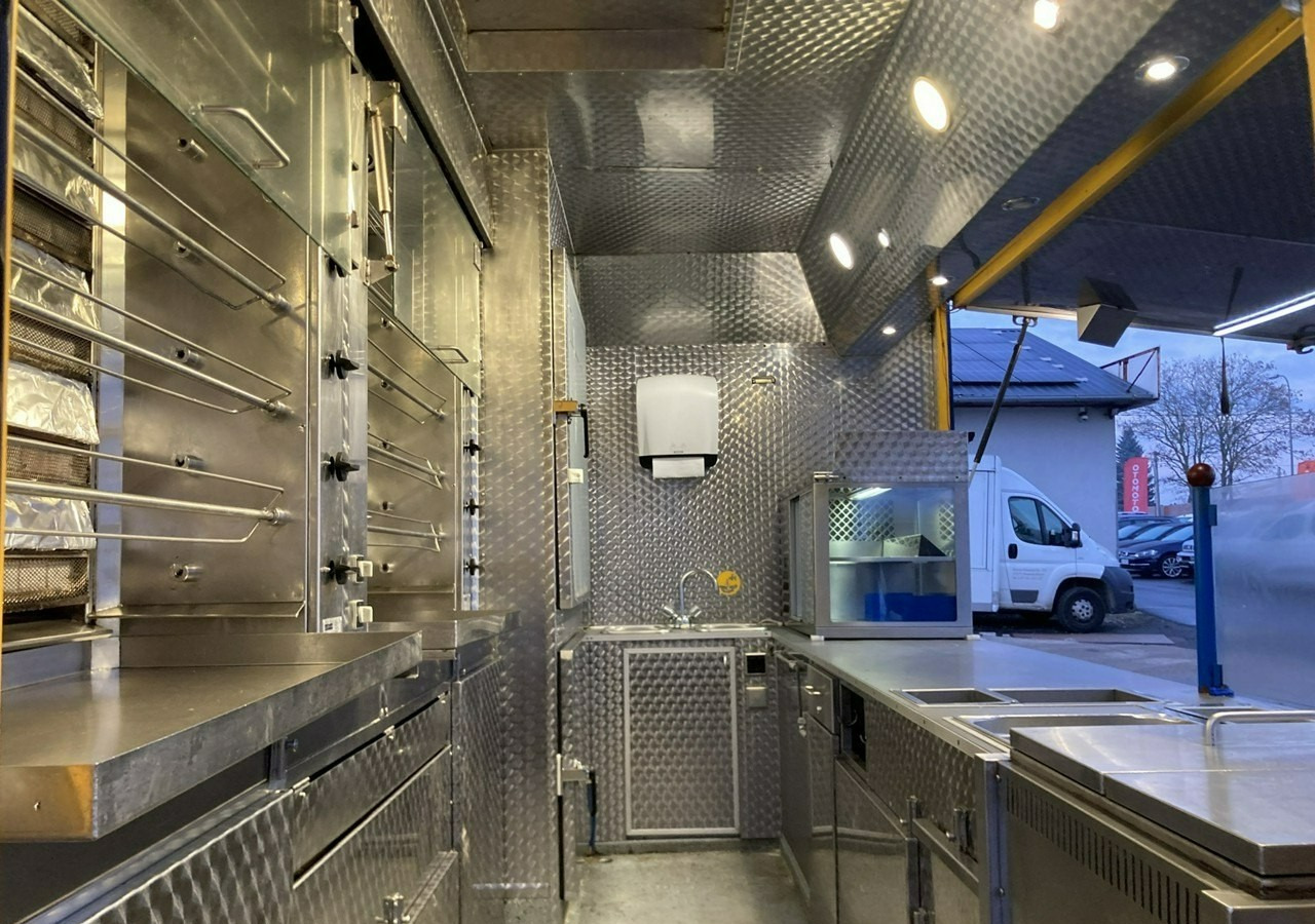 Fiat Ducato Autosklep Autogrill Gastronomiczny Food Truck Foodtruck sklep bar20 - Camión tienda: foto 3 Fiat Ducato Autosklep Autogrill Gastronomiczny Food Truck Foodtruck sklep bar20 - Camión tienda: foto 3