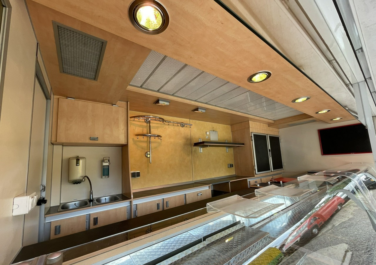 Fiat Ducato Ducat Autosklep wędlin Gastronomiczny Food Truck Foodtruck SklepBORC - Camión tienda: foto 5 Fiat Ducato Ducat Autosklep wędlin Gastronomiczny Food Truck Foodtruck SklepBORC - Camión tienda: foto 5