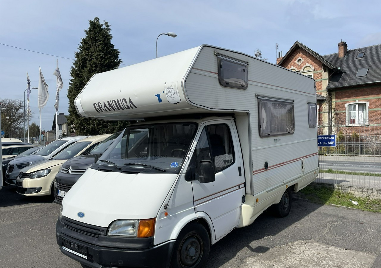 Ford Transit Ford Transit Kamper 5-osobowy GRANDUCA 560 - Autocaravana capuchina: foto 1 Ford Transit Ford Transit Kamper 5-osobowy GRANDUCA 560 - Autocaravana capuchina: foto 1