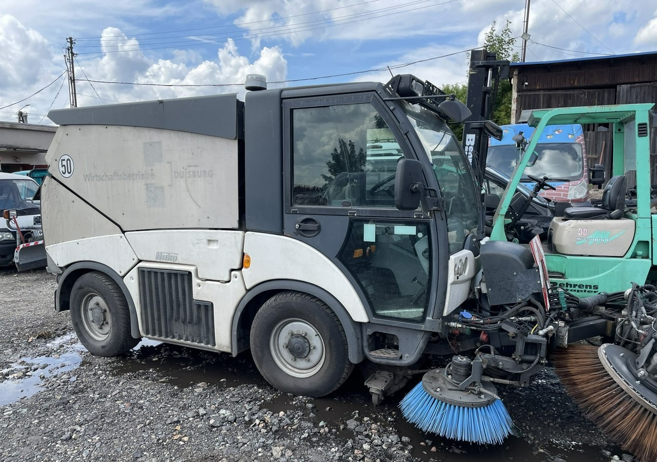 Inna Inny Hako Citymaster 2000 Zamiatarka 2016 - Barredora vial: foto 4 Inna Inny Hako Citymaster 2000 Zamiatarka 2016 - Barredora vial: foto 4