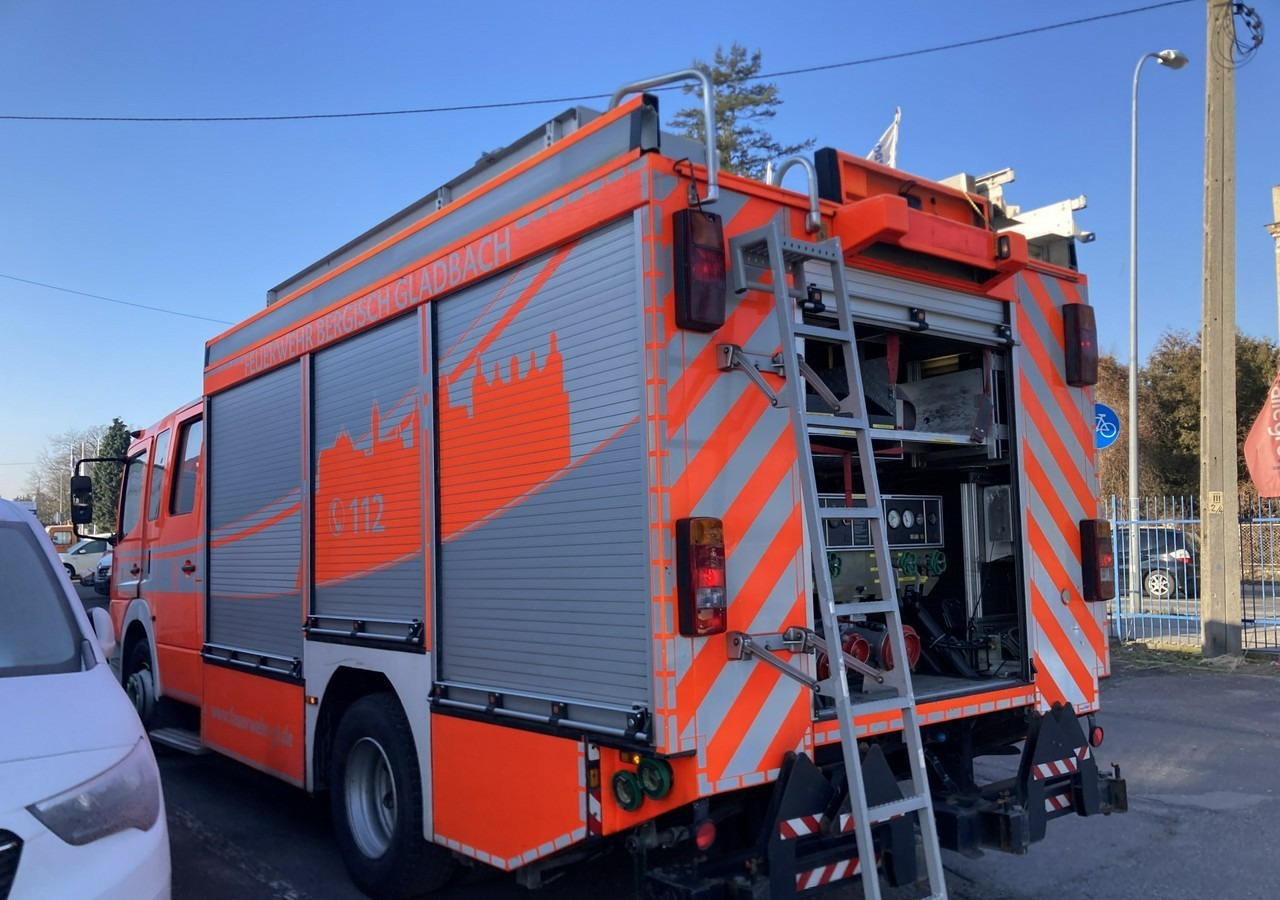 Mercedes-Benz Atego Atego15-280 Straż Pożarna Gaśnicza Ziegler 2020L wody 210L piany 20 - Camión de bomberos: foto 4 Mercedes-Benz Atego Atego15-280 Straż Pożarna Gaśnicza Ziegler 2020L wody 210L piany 20 - Camión de bomberos: foto 4