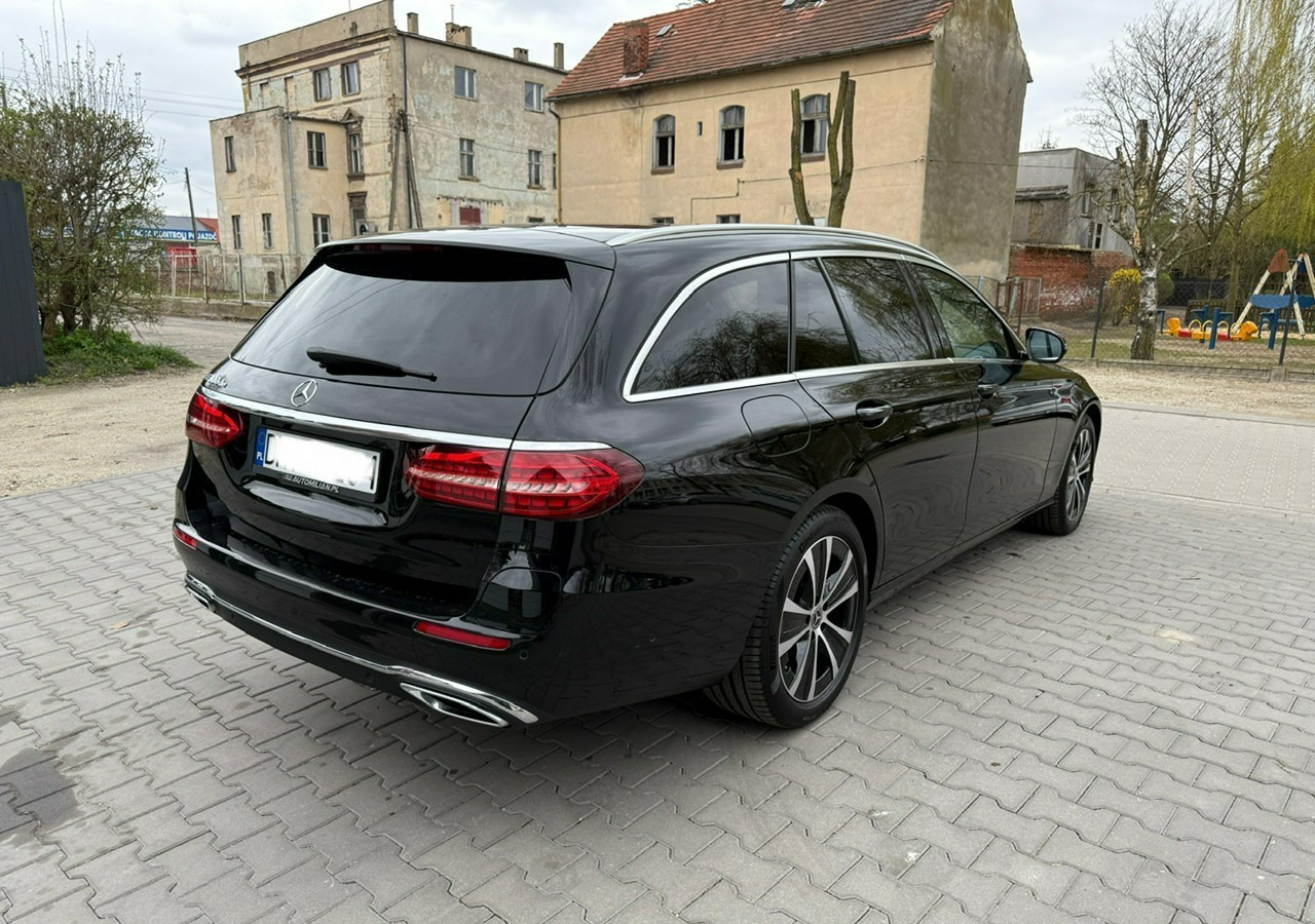 Mercedes-Benz Klasa E E300de EQ-Power Hybrid 50km na prądzie 2.0d 306KM Avantgarde Panoram - Coche: foto 4 Mercedes-Benz Klasa E E300de EQ-Power Hybrid 50km na prądzie 2.0d 306KM Avantgarde Panoram - Coche: foto 4