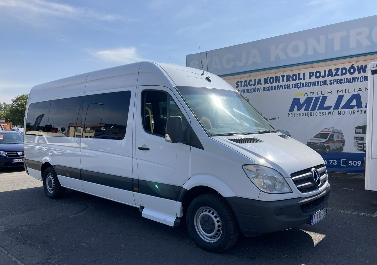Mercedes-Benz Sprinter 906 Sprinter Maxi przewozu niepełnosprawnych Rampa inwalida Flex 3-wózki - Coche: foto 3 Mercedes-Benz Sprinter 906 Sprinter Maxi przewozu niepełnosprawnych Rampa inwalida Flex 3-wózki - Coche: foto 3