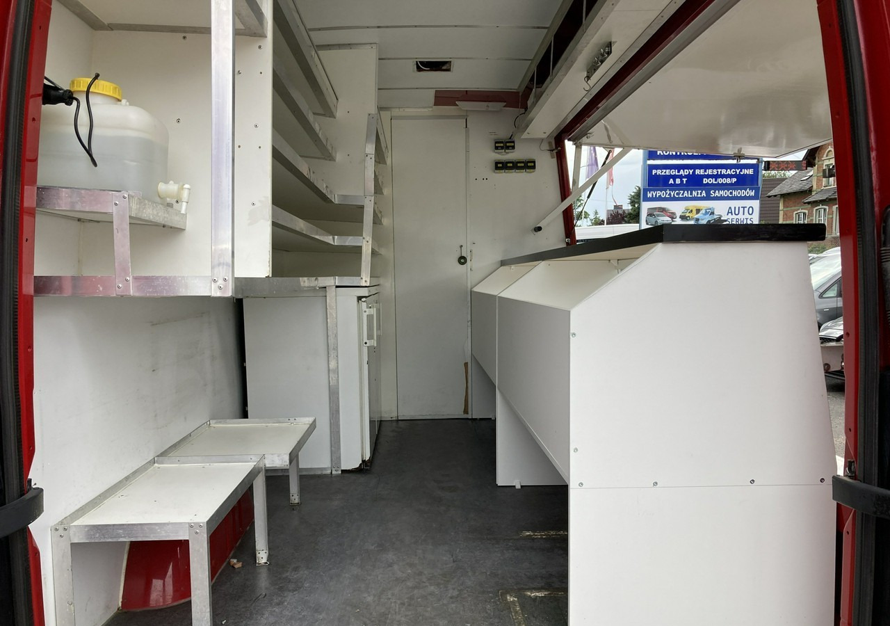 Mercedes-Benz Sprinter Autosklep pieczywa sklep Bar Gastronomiczny Food Truck Foodtruck 201 - Camión tienda: foto 2 Mercedes-Benz Sprinter Autosklep pieczywa sklep Bar Gastronomiczny Food Truck Foodtruck 201 - Camión tienda: foto 2