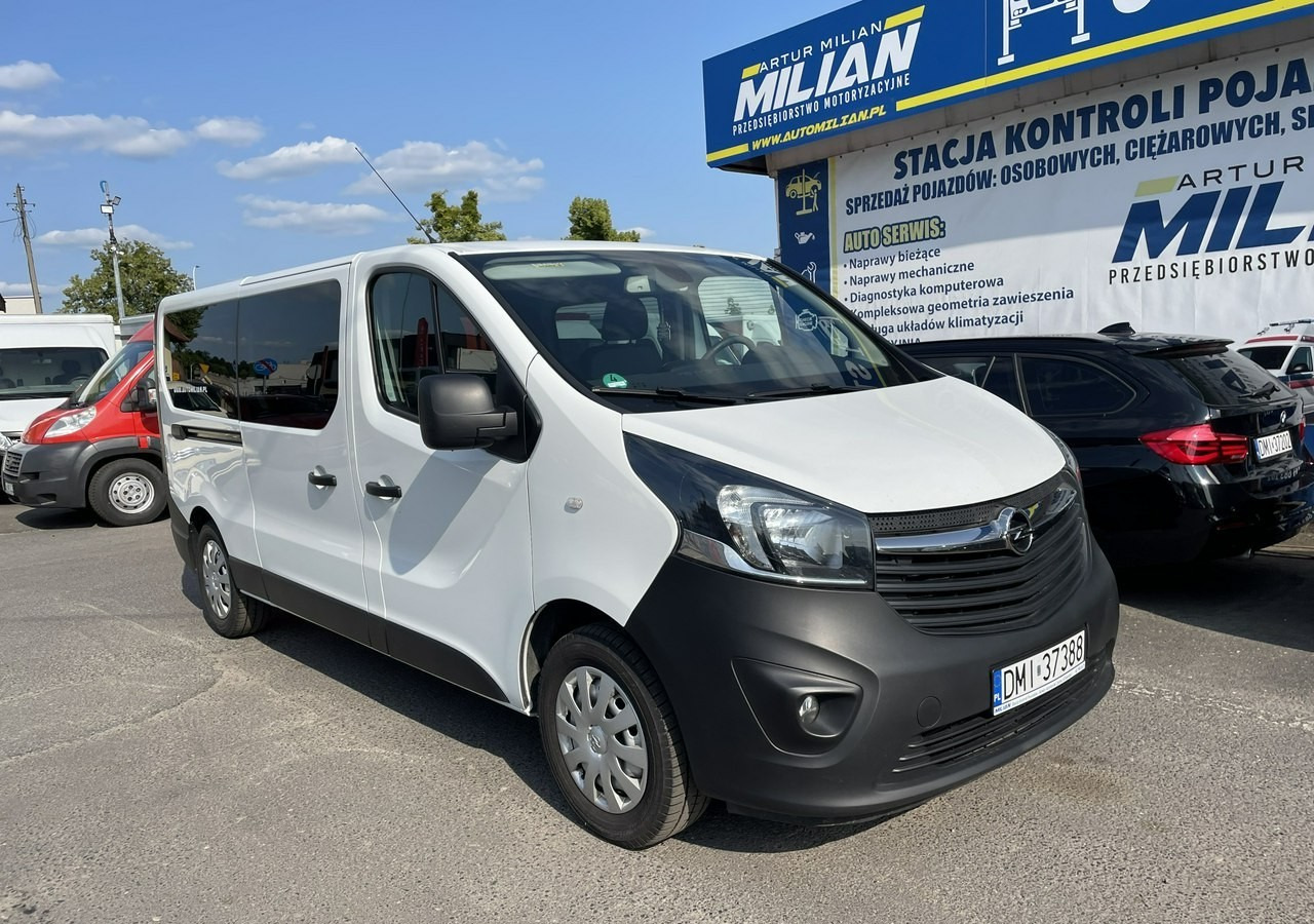 Opel Vivaro III Vivaro L2H1 LONG 1.6CDTI 121KM 2xKLIMA 9-osobowy 2019 Bezwypadkowy - Coche: foto 2 Opel Vivaro III Vivaro L2H1 LONG 1.6CDTI 121KM 2xKLIMA 9-osobowy 2019 Bezwypadkowy - Coche: foto 2