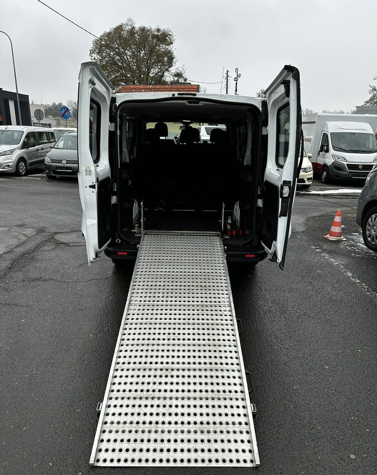 Opel Vivaro III Vivaro dla Niepełnosprawnych Inwalida Rampa 2019 PFRON - Furgoneta de pasajeros: foto 5 Opel Vivaro III Vivaro dla Niepełnosprawnych Inwalida Rampa 2019 PFRON - Furgoneta de pasajeros: foto 5