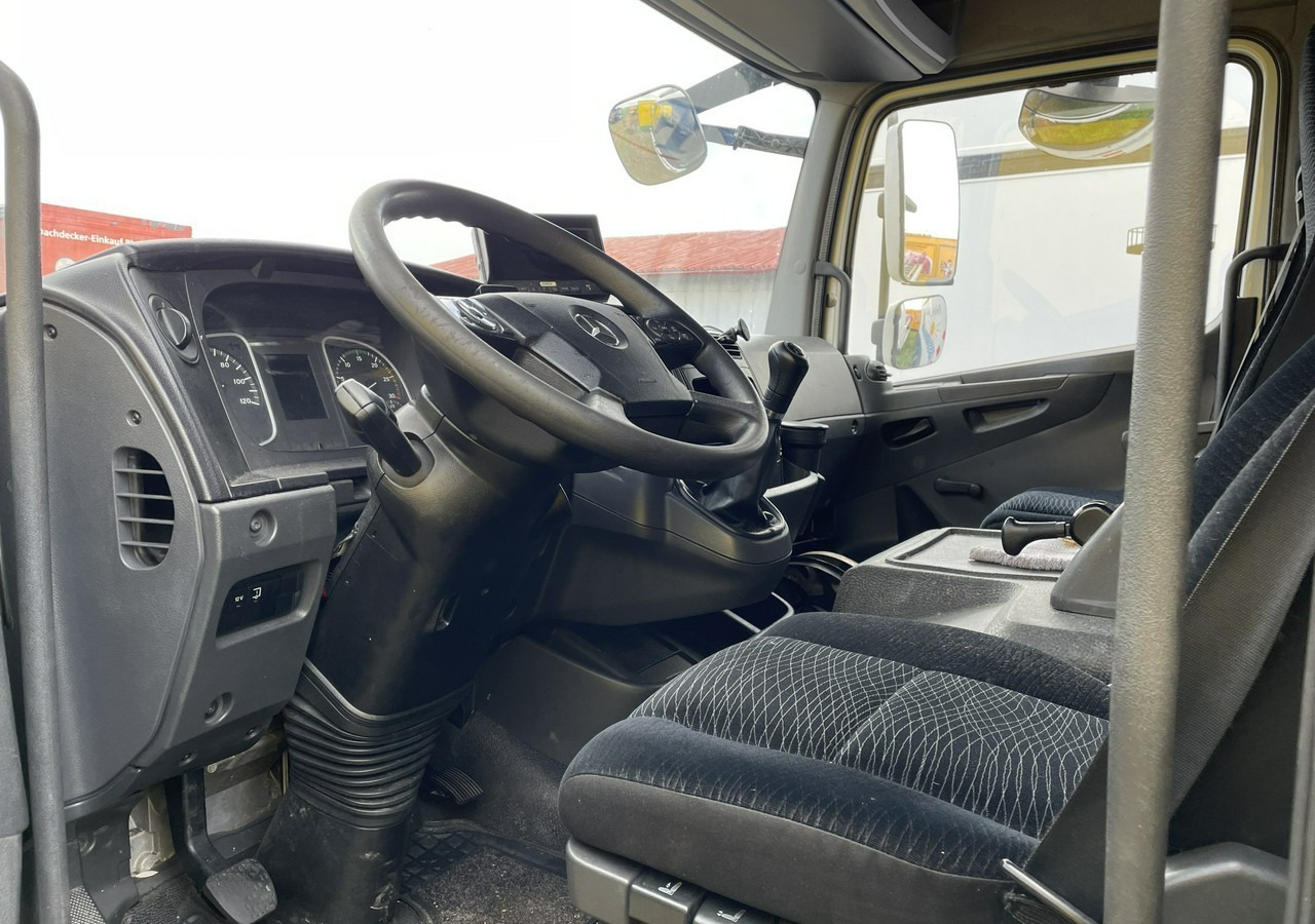 Mercedes-Benz Atego Atego 818 Pomoc Drogowa Euro 6 Autolaweta 2015 - Otros maquinaria: foto 3 Mercedes-Benz Atego Atego 818 Pomoc Drogowa Euro 6 Autolaweta 2015 - Otros maquinaria: foto 3