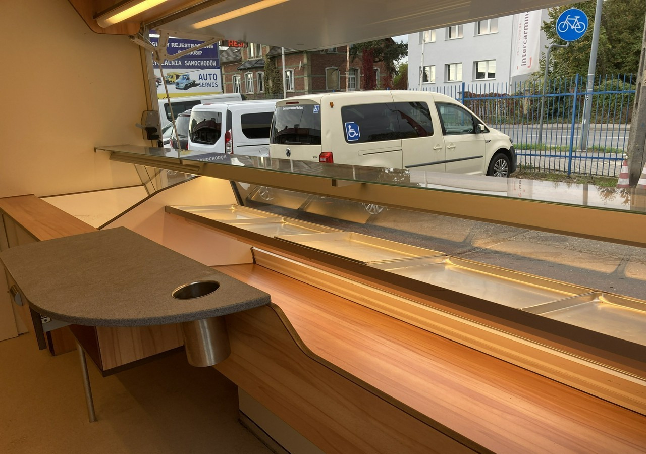 Renault Master Autosklep pie sklep Bar Gastronomiczny Food Truck Foodtruck Borco 20 - Camión tienda: foto 5 Renault Master Autosklep pie sklep Bar Gastronomiczny Food Truck Foodtruck Borco 20 - Camión tienda: foto 5