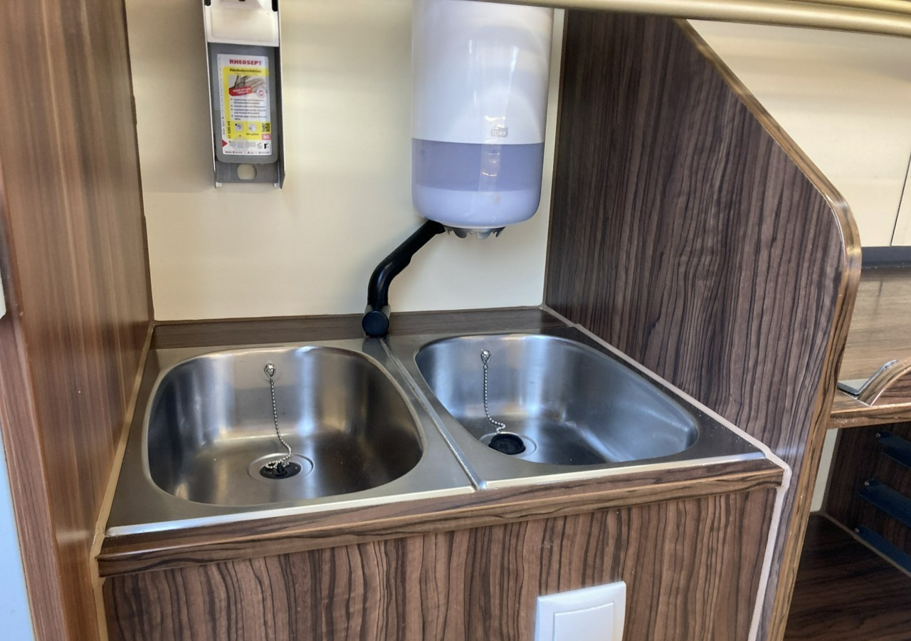 Camión tienda Renault Master Autosklep sklep Bar Gastronomiczny Food Truck Foodtruck Borco 2017: foto 13