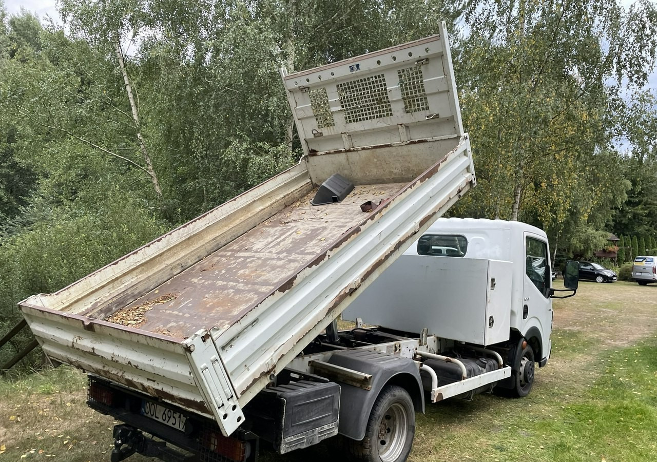 Renault Maxity Renault Maxity 3,0-150KM Canter Wywrotka skrzynia 2010 - Furgoneta basculante: foto 3 Renault Maxity Renault Maxity 3,0-150KM Canter Wywrotka skrzynia 2010 - Furgoneta basculante: foto 3