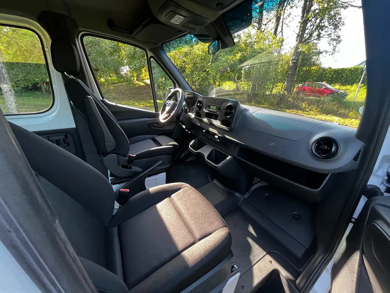 Leasing de Mercedes-Benz Sprinter KOMBI TOURER DACHKLIMA 9-SITZE Mercedes-Benz Sprinter KOMBI TOURER DACHKLIMA 9-SITZE: foto 14