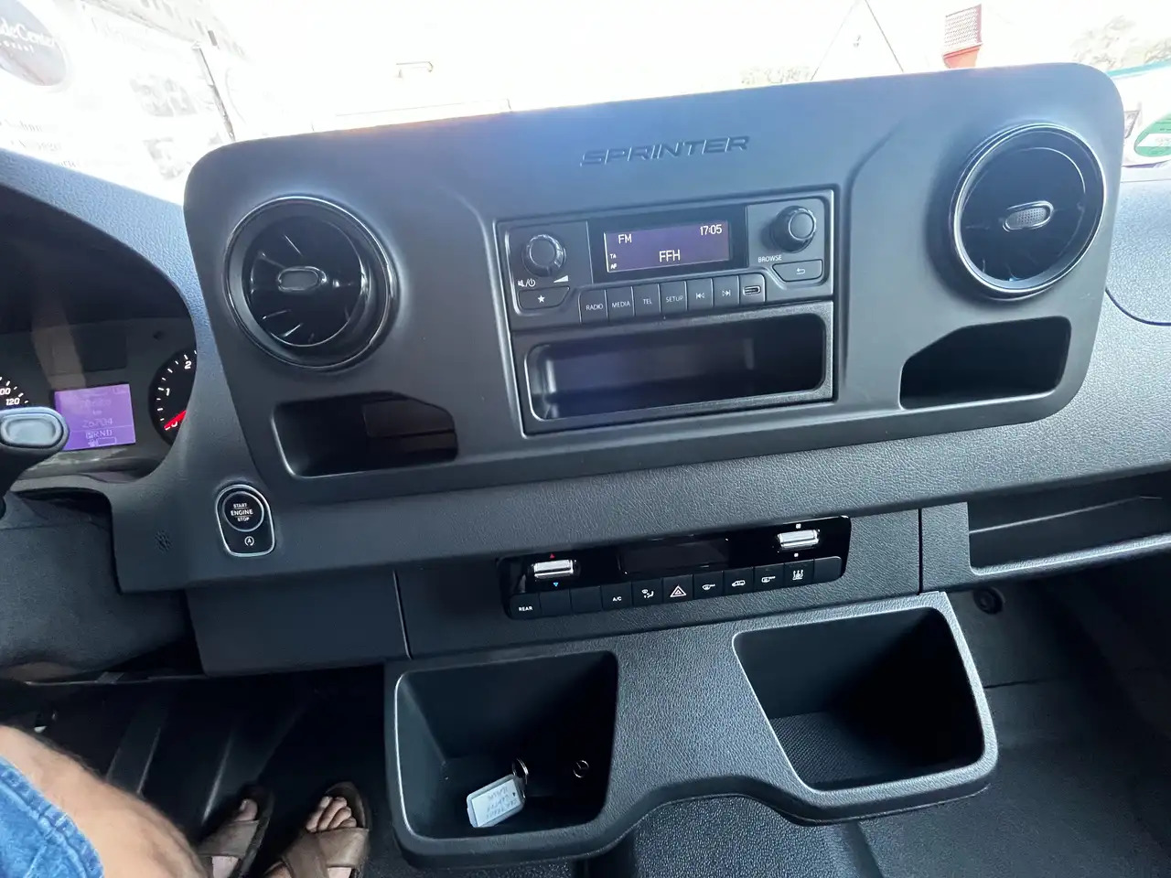 Leasing de Mercedes-Benz Sprinter KOMBI TOURER DACHKLIMA 9-SITZE Mercedes-Benz Sprinter KOMBI TOURER DACHKLIMA 9-SITZE: foto 16