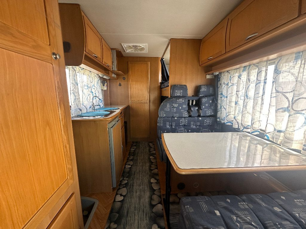 MCLOUIS GLEN 430 VV - Autocaravana capuchina: foto 2 MCLOUIS GLEN 430 VV - Autocaravana capuchina: foto 2