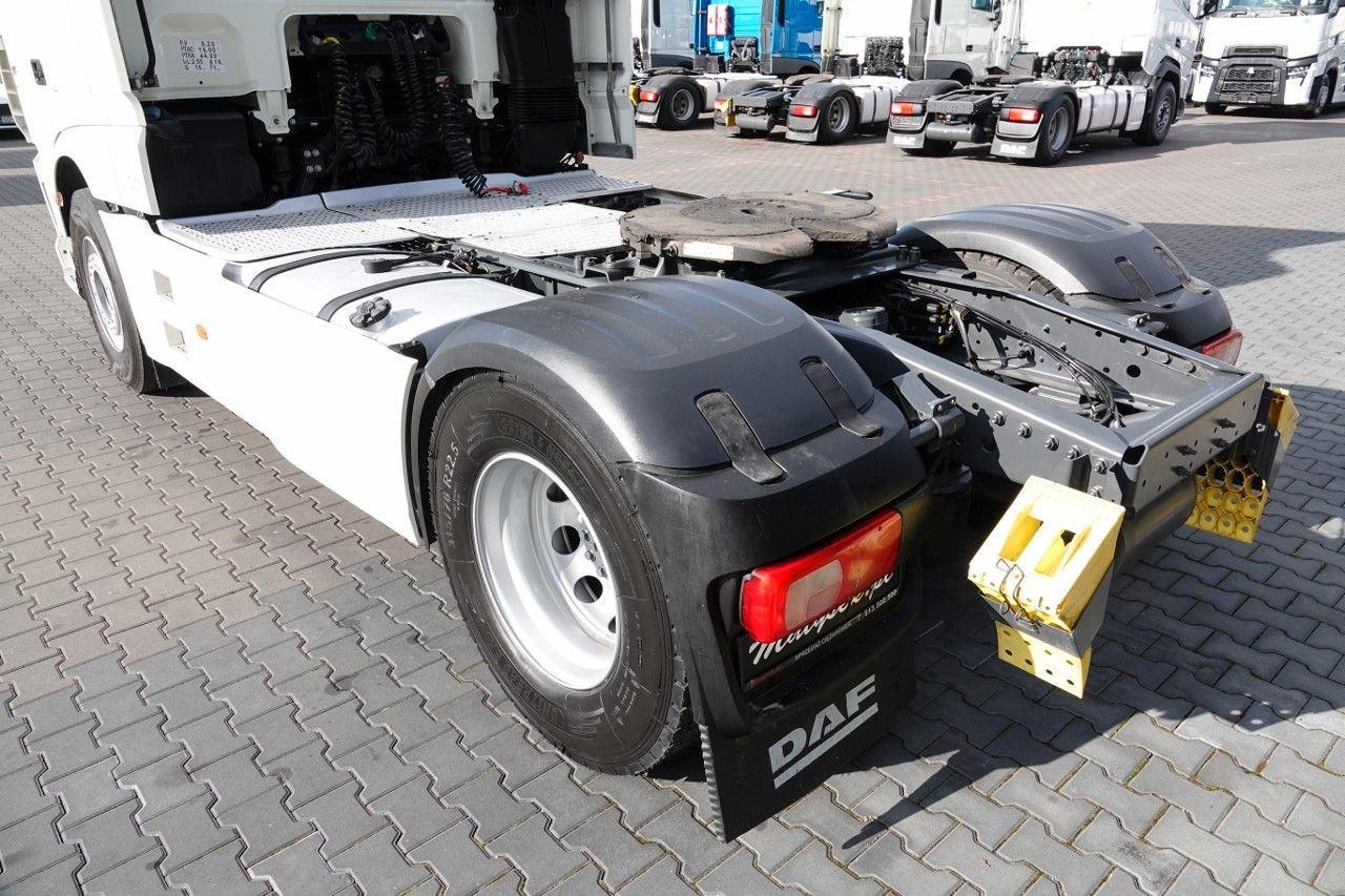 Cabeza tractora nuevo DAF XF 480 / ADR / RETARDER / I - PARK COOL / FULL A: foto 10