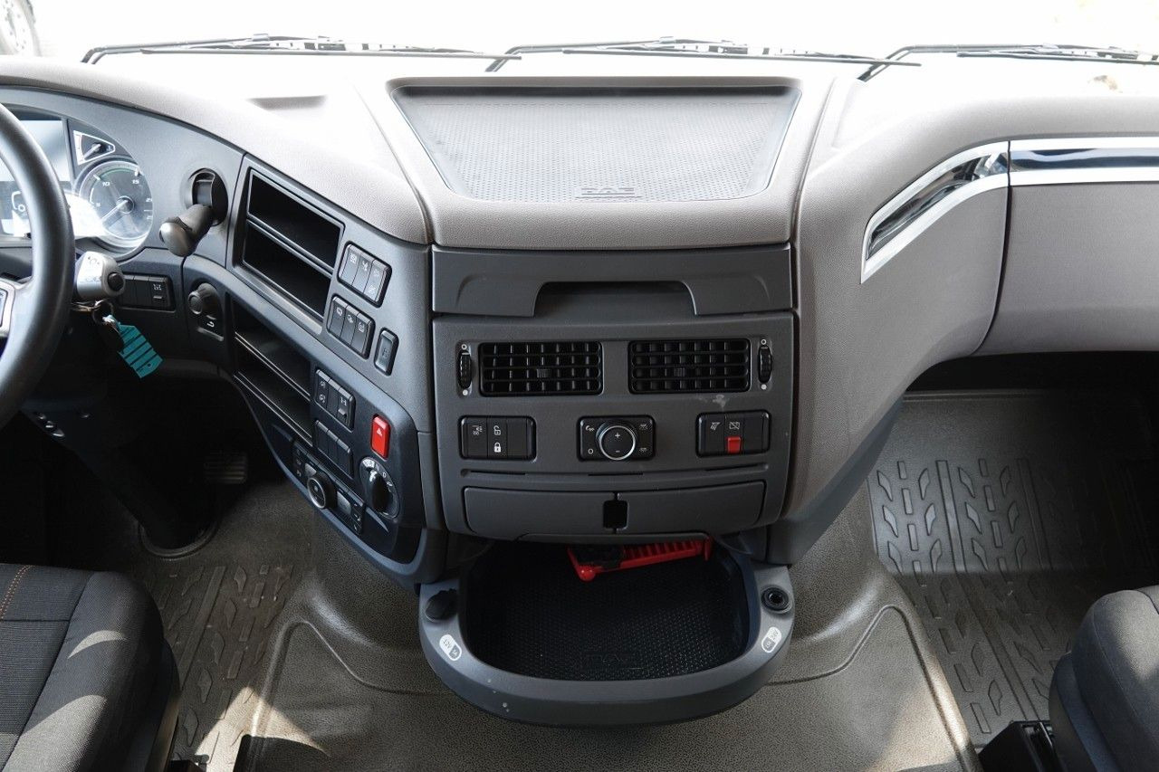 Cabeza tractora nuevo DAF XF 480 / ADR / RETARDER / I - PARK COOL / FULL A: foto 15