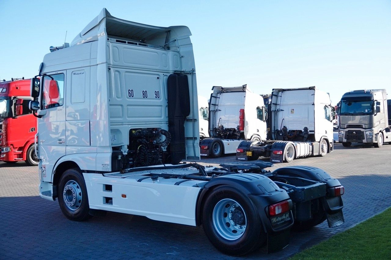 DAF XF 530 / HYDRAULIKA / RETARDER / I-PARK COOL / S - Cabeza tractora: foto 4 DAF XF 530 / HYDRAULIKA / RETARDER / I-PARK COOL / S - Cabeza tractora: foto 4