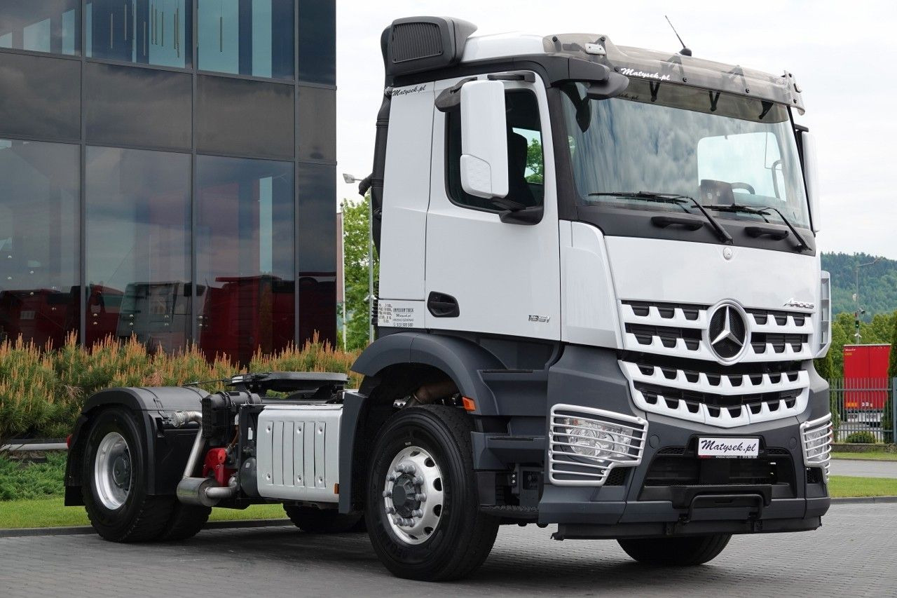 Mercedes-Benz AROCS 1851 / 4X4 / HYDRODRIVE / KOMPRESOR DO WY - Cabeza tractora: foto 1 Mercedes-Benz AROCS 1851 / 4X4 / HYDRODRIVE / KOMPRESOR DO WY - Cabeza tractora: foto 1