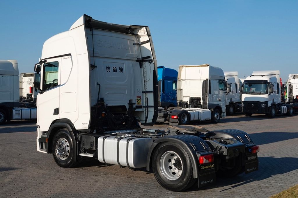 Scania R 450 / RETARDER / HYDRAULIKA / PO KONTRAKCIE SE Scania R 450 / RETARDER / HYDRAULIKA / PO KONTRAKCIE SE - Cabeza tractora: foto 4 Scania R 450 / RETARDER / HYDRAULIKA / PO KONTRAKCIE SE Scania R 450 / RETARDER / HYDRAULIKA / PO KONTRAKCIE SE - Cabeza tractora: foto 4