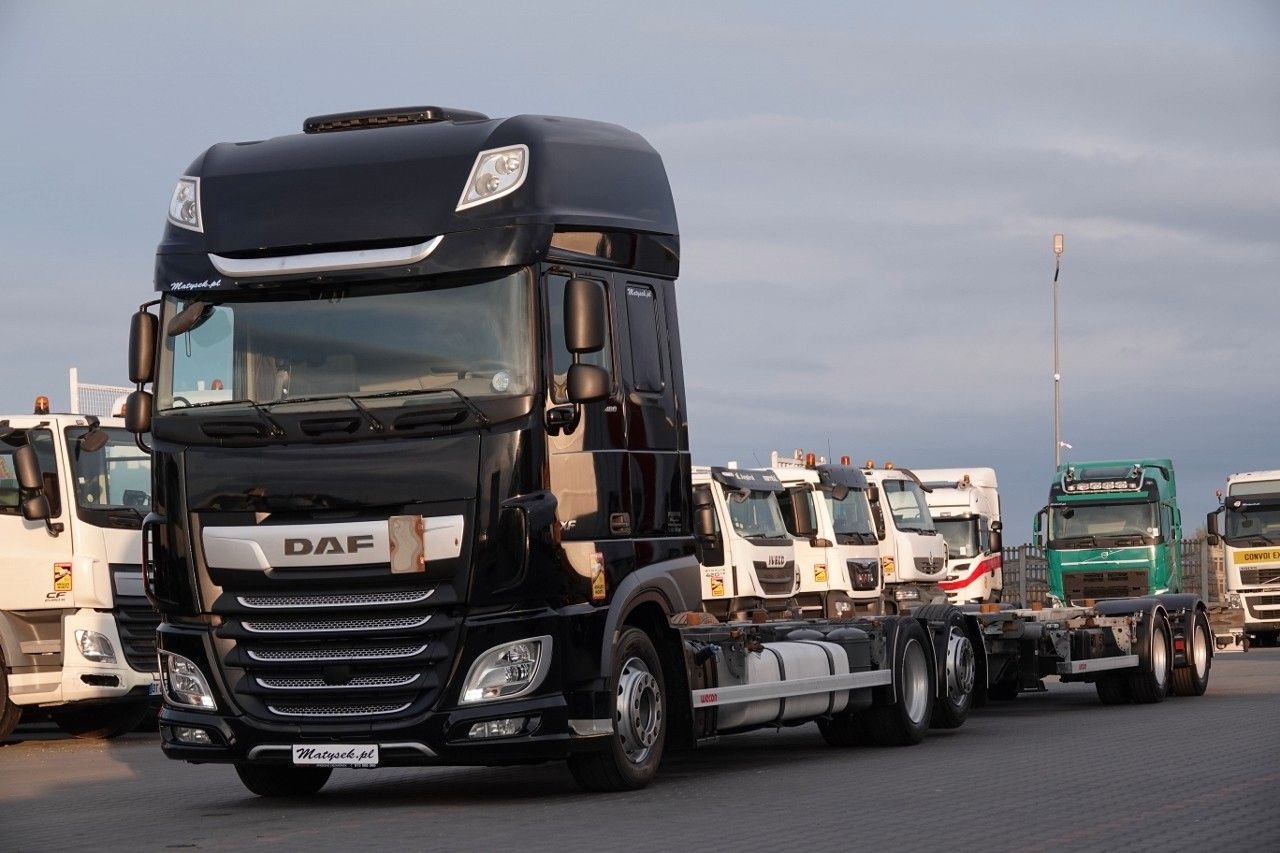 DAF XF 480 / BDF / ZESTAW TANDEM / 2019 / PO KONTRAK - Camión portacontenedore/ Intercambiable: foto 4 DAF XF 480 / BDF / ZESTAW TANDEM / 2019 / PO KONTRAK - Camión portacontenedore/ Intercambiable: foto 4