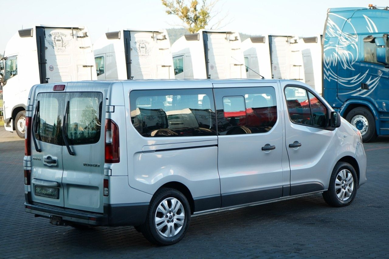 Furgoneta de pasajeros Renault TRAFIC 125 DCI / BUS / 9 MIEJSC / 2017 ROK / PO: foto 8 Furgoneta de pasajeros Renault TRAFIC 125 DCI / BUS / 9 MIEJSC / 2017 ROK / PO: foto 8