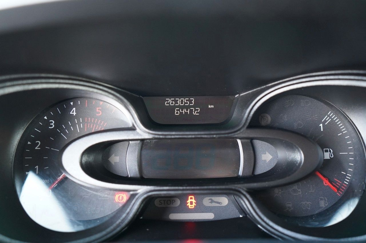 Furgoneta de pasajeros Renault TRAFIC 125 DCI / BUS / 9 MIEJSC / 2017 ROK / PO: foto 19 Furgoneta de pasajeros Renault TRAFIC 125 DCI / BUS / 9 MIEJSC / 2017 ROK / PO: foto 19