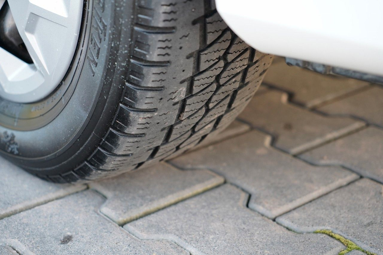 Furgoneta de pasajeros Renault TRAFIC III / BUS / 9 MIEJSC / PIERWSZY WŁAŚCICIE: foto 17 Furgoneta de pasajeros Renault TRAFIC III / BUS / 9 MIEJSC / PIERWSZY WŁAŚCICIE: foto 17