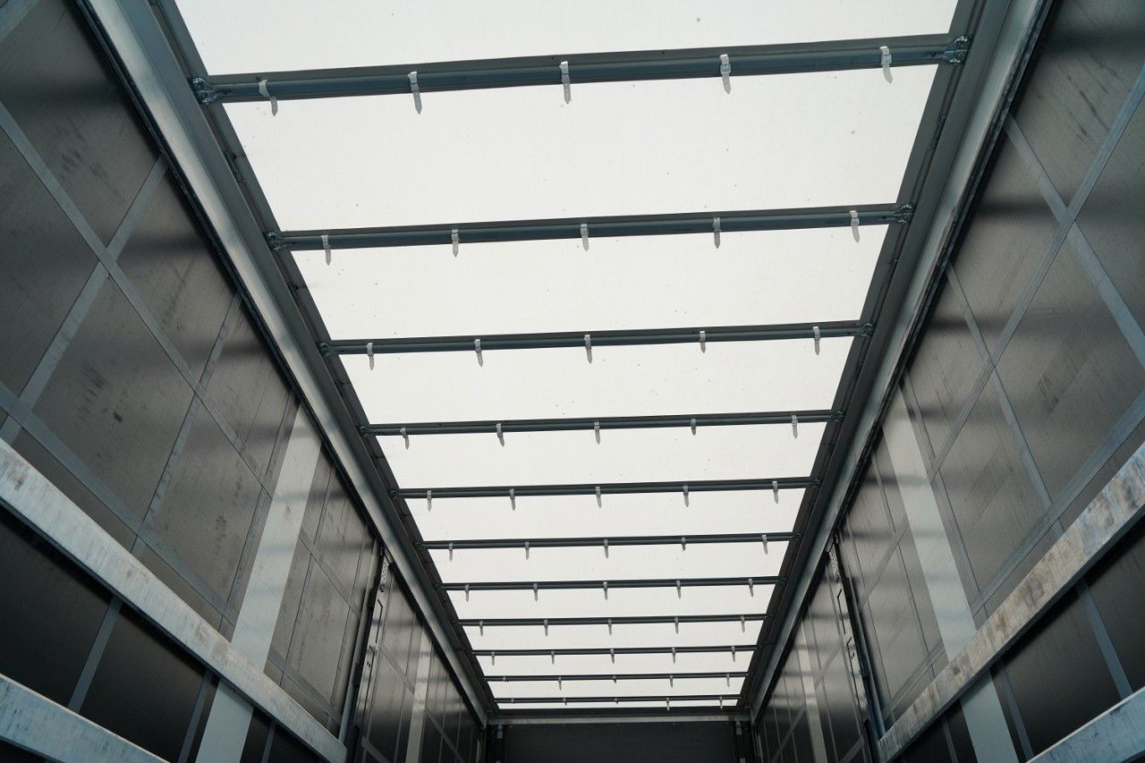 Camión lona Volvo FH 500 / I-SAVE / TANDEM PRZEJAZDOWY / 2023 / K: foto 15 Camión lona Volvo FH 500 / I-SAVE / TANDEM PRZEJAZDOWY / 2023 / K: foto 15