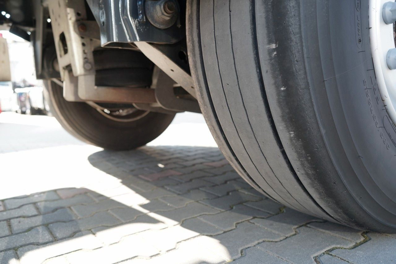 Semirremolque lona Wielton FIRANKA / STANDARD / OŚ PODNOSZONA / DACH PODNO: foto 22 Semirremolque lona Wielton FIRANKA / STANDARD / OŚ PODNOSZONA / DACH PODNO: foto 22