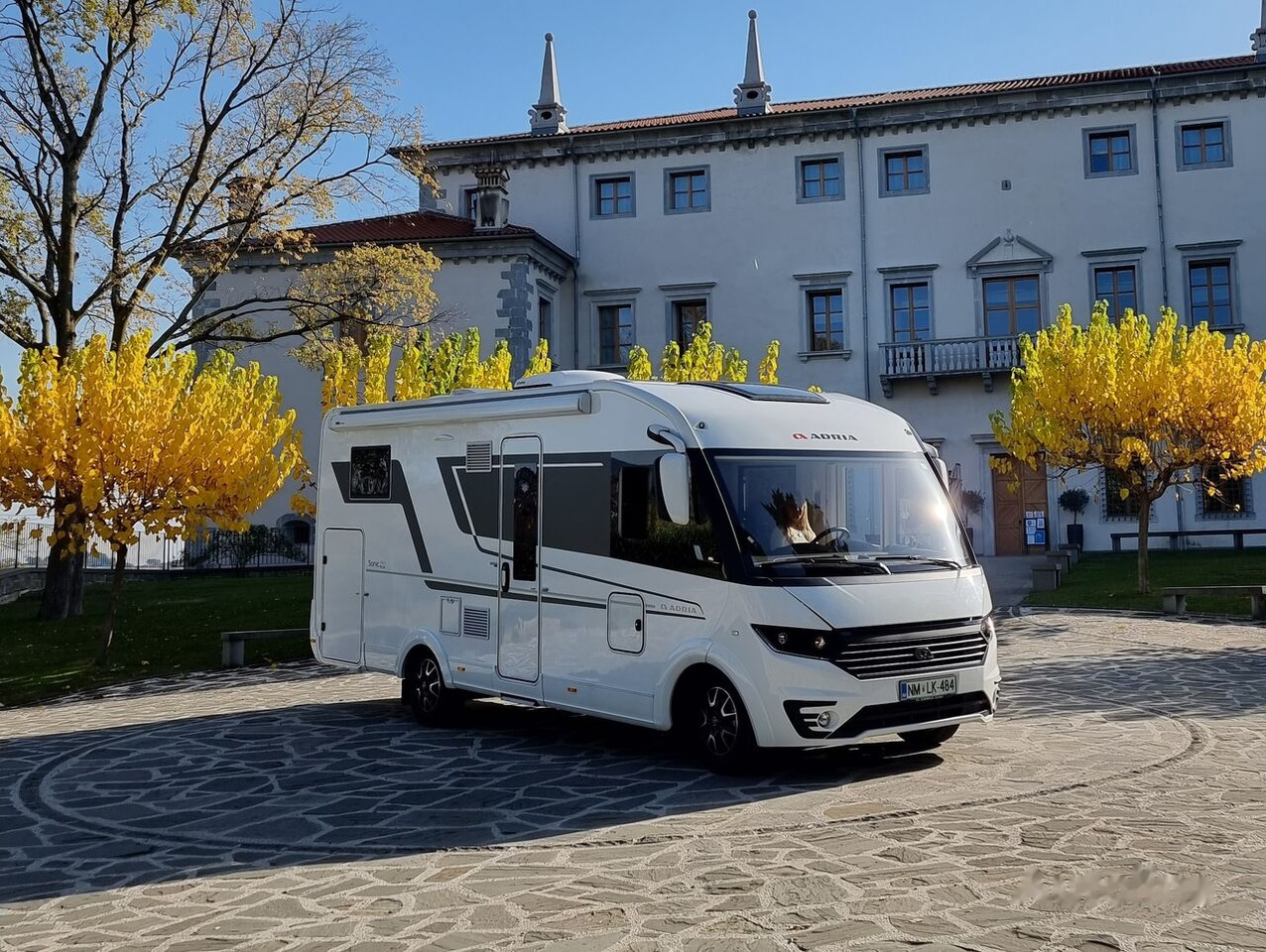 Adria Sonic Plus - Autocaravana: foto 1 Adria Sonic Plus - Autocaravana: foto 1