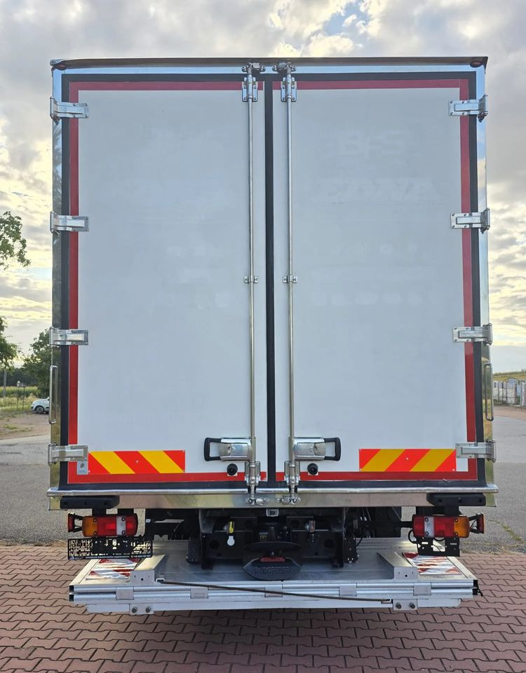 MAN TGM 15.250 / CHŁODNIA / WINDA / 2018 ROK / 230 TYŚ KM / BOCZNE DRZWI / AUTOMAT / SPROWADZONY / E6 / 18  EUROPALET/ - Camión frigorífico: foto 5 MAN TGM 15.250 / CHŁODNIA / WINDA / 2018 ROK / 230 TYŚ KM / BOCZNE DRZWI / AUTOMAT / SPROWADZONY / E6 / 18  EUROPALET/ - Camión frigorífico: foto 5