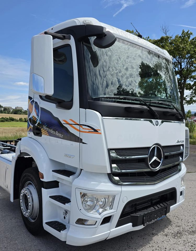 Mercedes-Benz ANTOS 1827 / ATEGO / ACTROS / E6 / ROZSTAW OSI 3.75M / WYWROT / BECZKA / UTRZYMANIE DRÓG / HAKOWIEC / SPROWADZONY / PIERWSZY WŁAŚCICIEL / STAN BDB - Camión chasis: foto 4 Mercedes-Benz ANTOS 1827 / ATEGO / ACTROS / E6 / ROZSTAW OSI 3.75M / WYWROT / BECZKA / UTRZYMANIE DRÓG / HAKOWIEC / SPROWADZONY / PIERWSZY WŁAŚCICIEL / STAN BDB - Camión chasis: foto 4