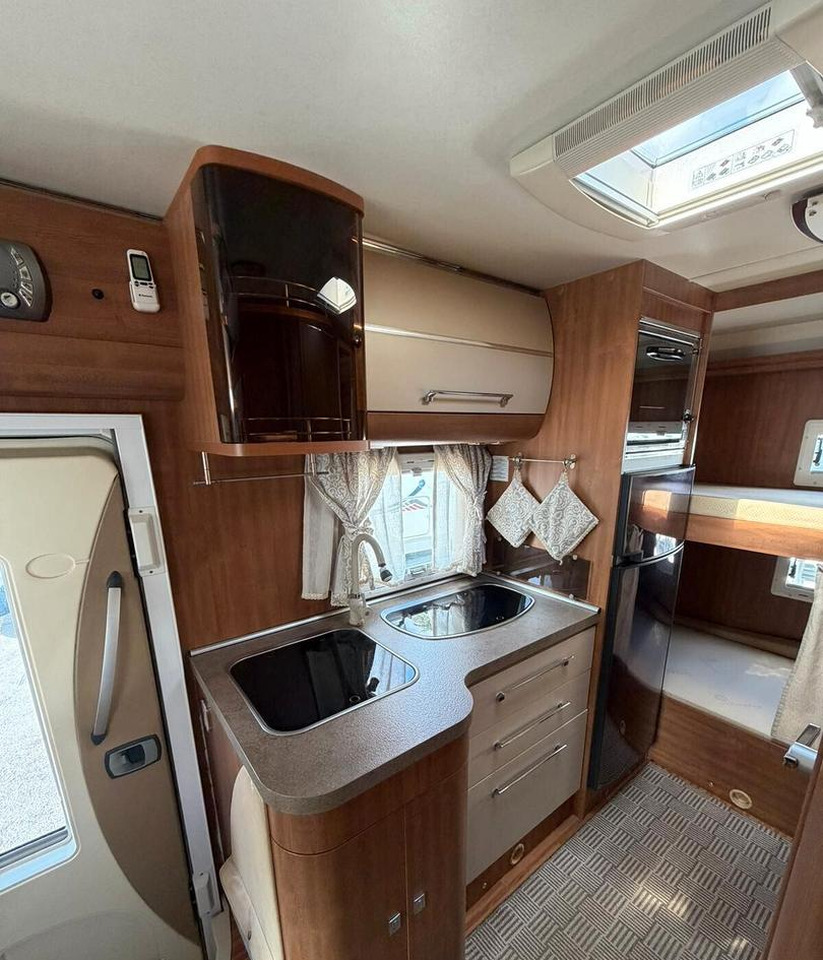Autocaravana capuchina Rimor NEMHO 59: foto 7