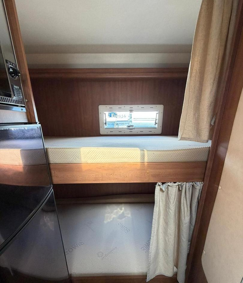 Rimor NEMHO 59 - Autocaravana capuchina: foto 5 Rimor NEMHO 59 - Autocaravana capuchina: foto 5