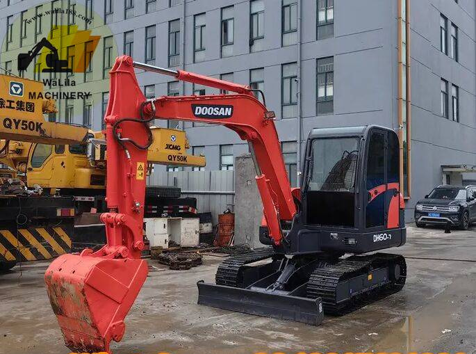 Doosan DH 60-7 - Miniexcavadora: foto 1 Doosan DH 60-7 - Miniexcavadora: foto 1