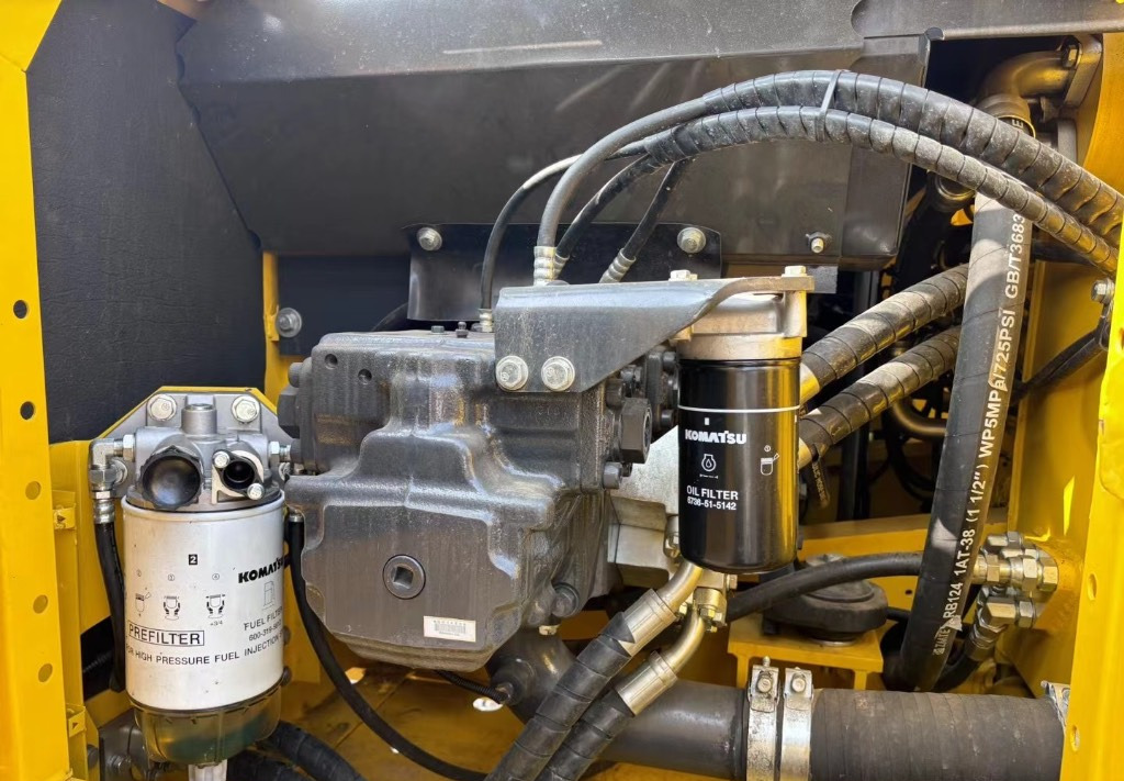 Komatsu PC 210 LC-8 - Excavadora de cadenas: foto 4 Komatsu PC 210 LC-8 - Excavadora de cadenas: foto 4