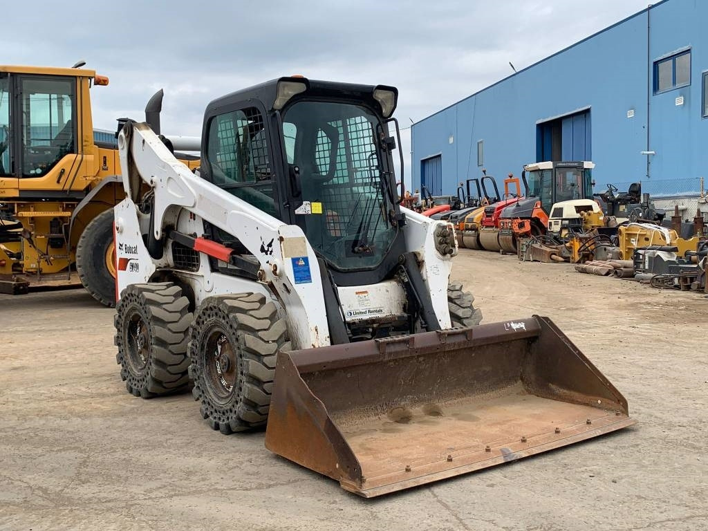 Minicargadora Bobcat S 740: foto 6 Minicargadora Bobcat S 740: foto 6