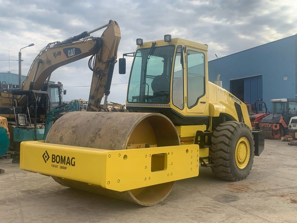 Bomag Shantui BW219DH - Compactador: foto 4 Bomag Shantui BW219DH - Compactador: foto 4