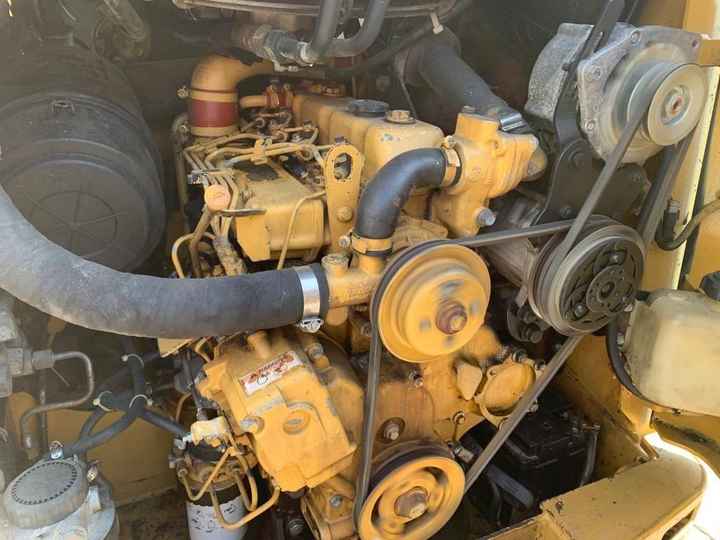 Minicargadora CAT 246: foto 7