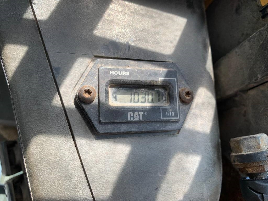 Minicargadora CAT 246: foto 9