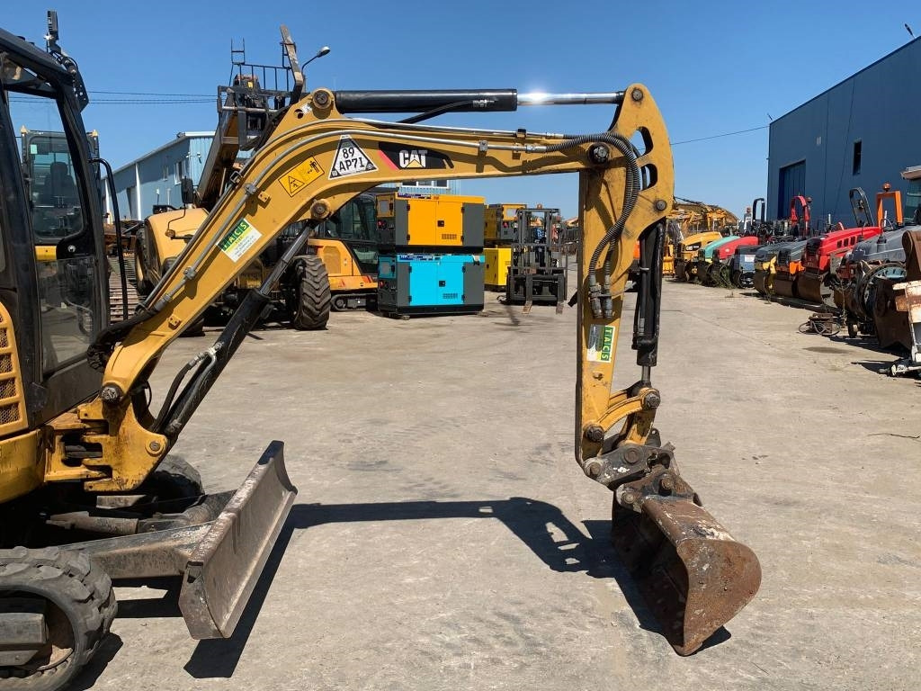 CAT 302.7 CR  - Miniexcavadora: foto 5 CAT 302.7 CR  - Miniexcavadora: foto 5