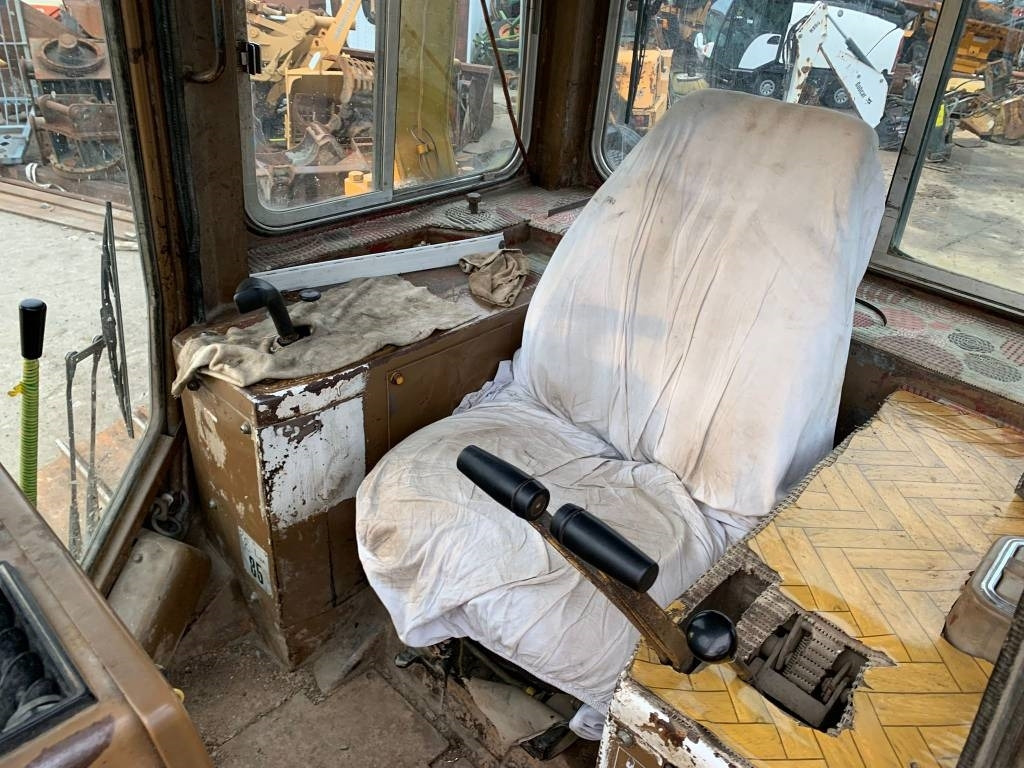 Bulldozer CAT D 4 H LGP II: foto 13 Bulldozer CAT D 4 H LGP II: foto 13