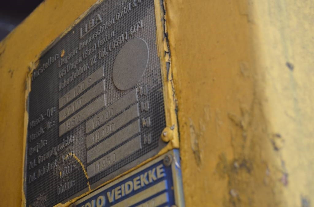 Pavimentadora de asfalto Demag DF 100 P: foto 6 Pavimentadora de asfalto Demag DF 100 P: foto 6