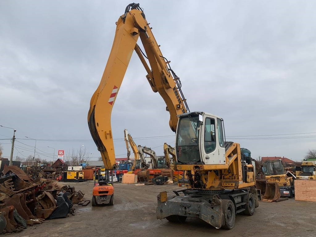 Liebherr A 904 C - Excavadora de ruedas: foto 1 Liebherr A 904 C - Excavadora de ruedas: foto 1