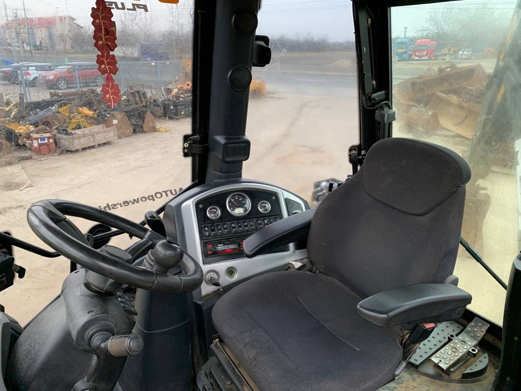 Retroexcavadora MST 642 Plus: foto 8 Retroexcavadora MST 642 Plus: foto 8