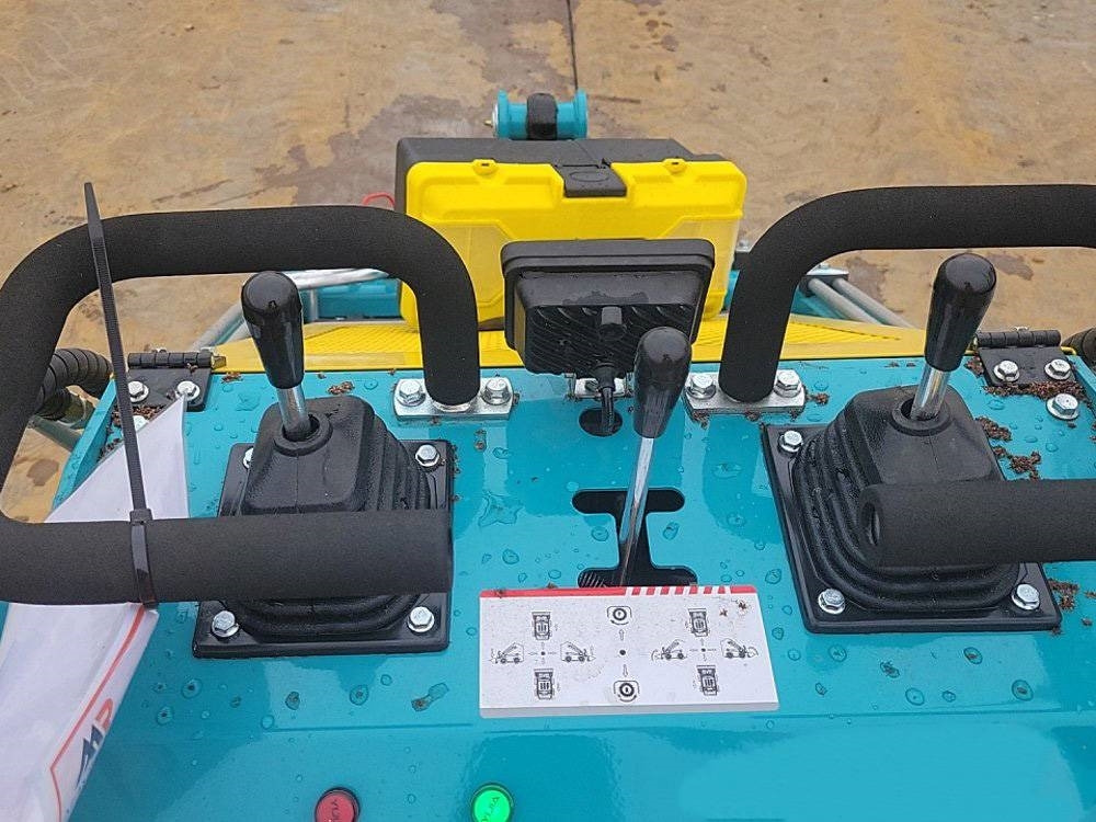 Machpro MPS330 - Minicargadora: foto 4 Machpro MPS330 - Minicargadora: foto 4