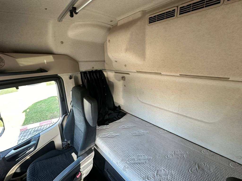 Camión caja cerrada Mercedes-Benz Actros 963-4-A: foto 17