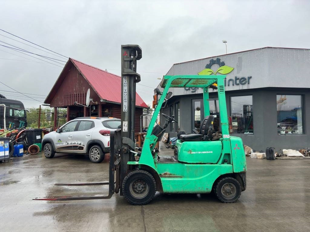 Mitsubishi FD15 - Carretilla elevadora diésel: foto 3 Mitsubishi FD15 - Carretilla elevadora diésel: foto 3