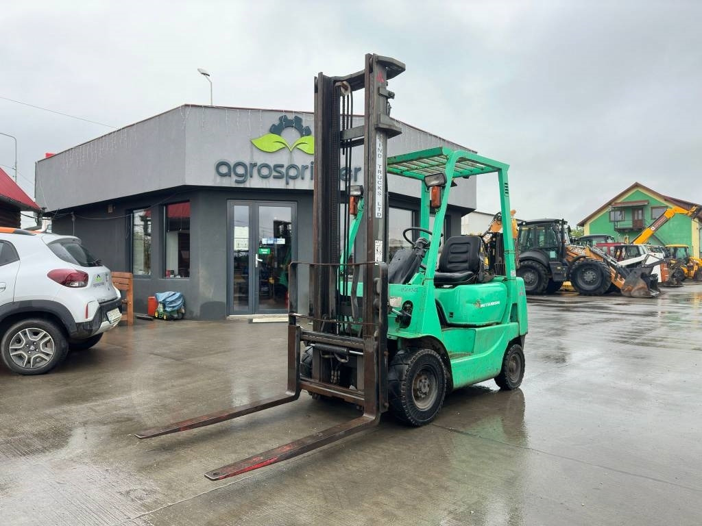 Mitsubishi FD15 - Carretilla elevadora diésel: foto 1 Mitsubishi FD15 - Carretilla elevadora diésel: foto 1